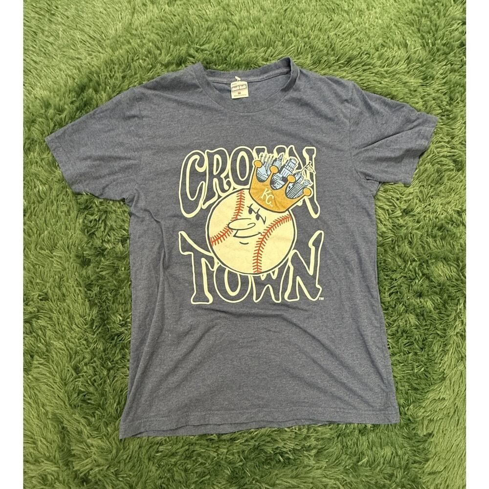 Charlie Hustle Crown Town Baseball Kansas City T-Shirt Men's M Blue Graphic Tee